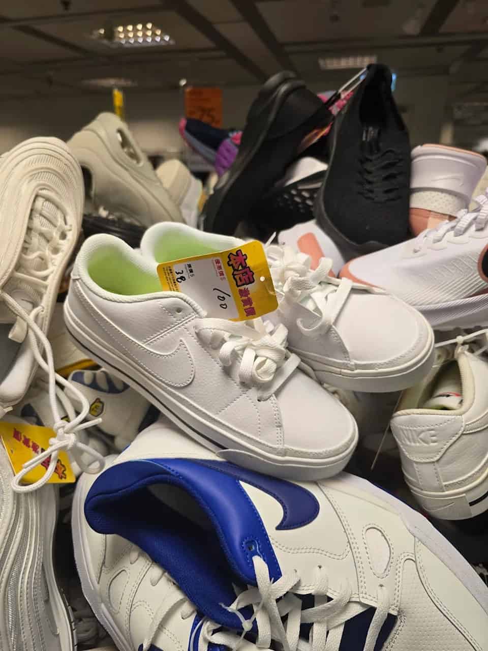 場內陳列