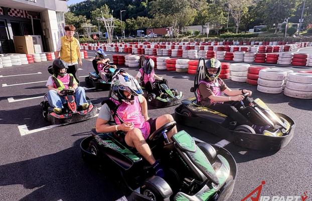 KKday: 深圳龍崗區|Airparty空氣湃運動嘉年華|深圳最大雙層180,000呎巨型樂園|100+潮玩項目|12個主題遊戲區