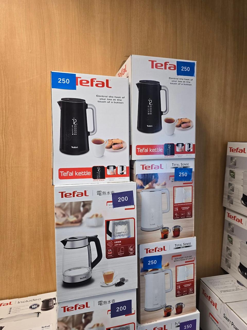 運動名牌 Nike Adidas New Balance 折扣