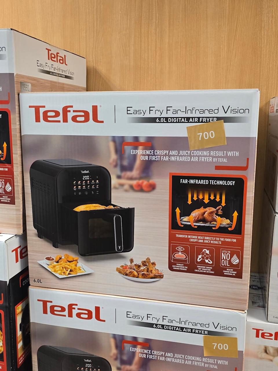 運動服飾折扣區一角