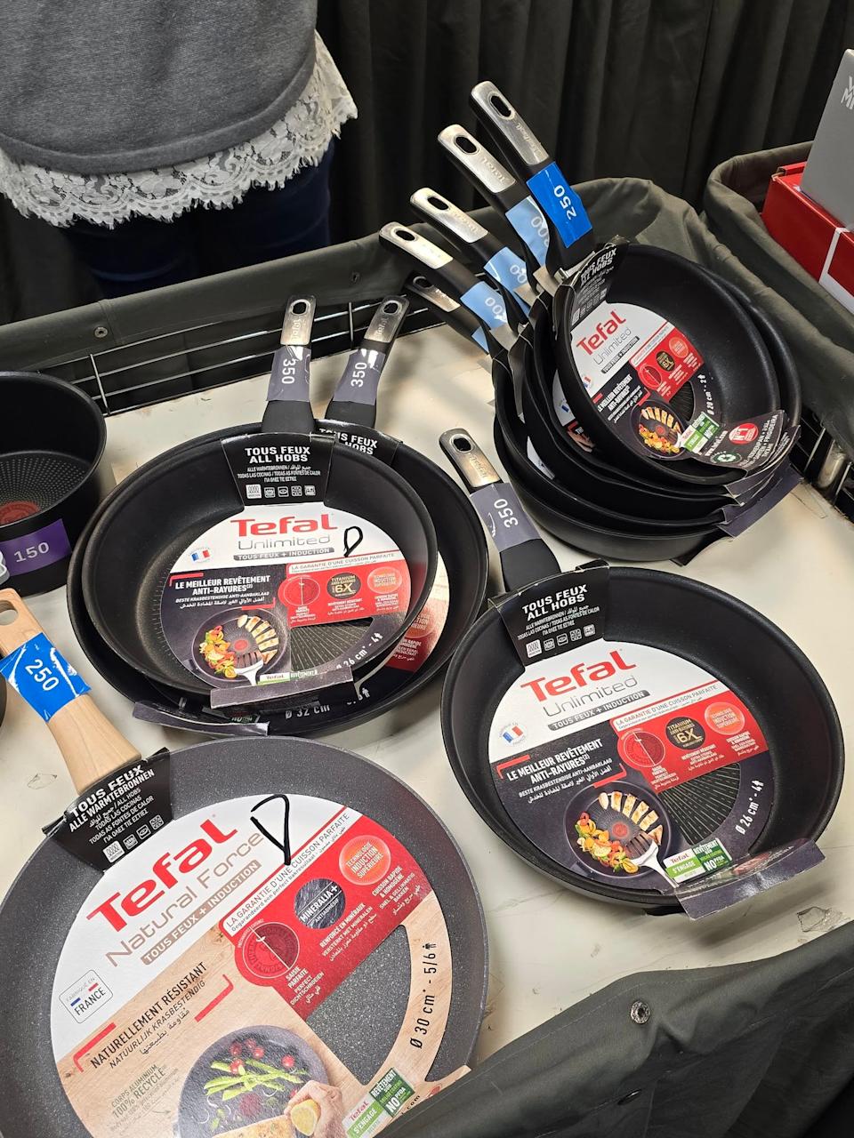 更多特賣服飾款式