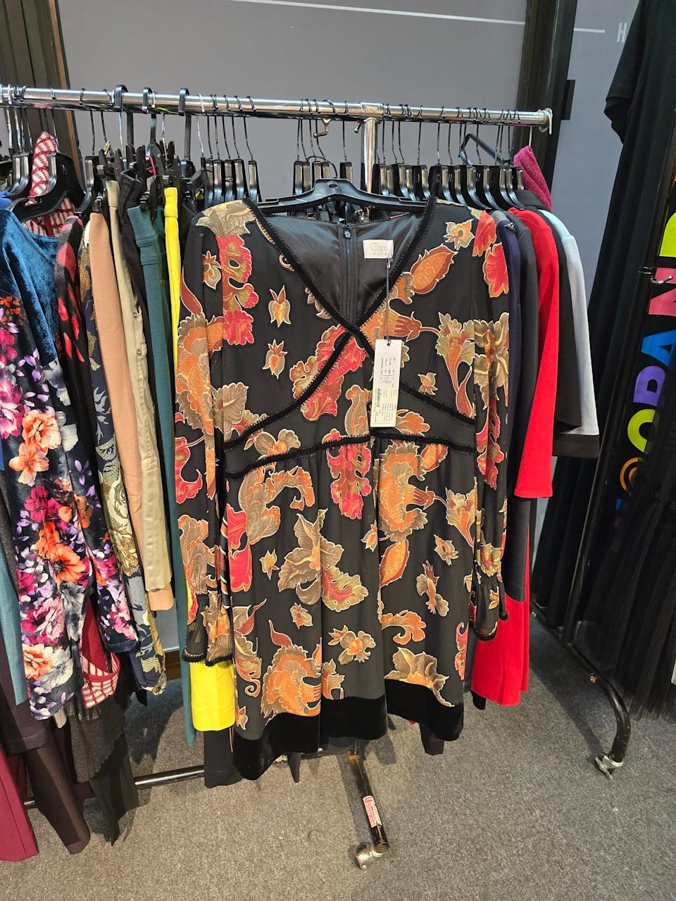 Harbour City Bazaar 男女裝混合陳列區