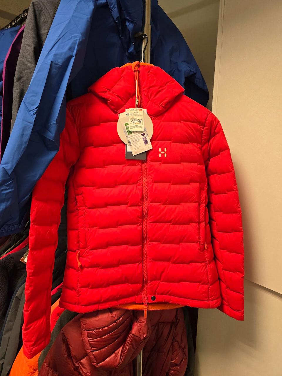 戶外鞋及服飾折扣區