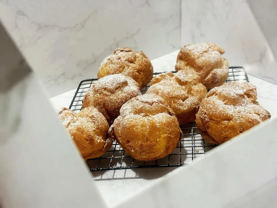 西樹泡芙送特濃吉士泡芙