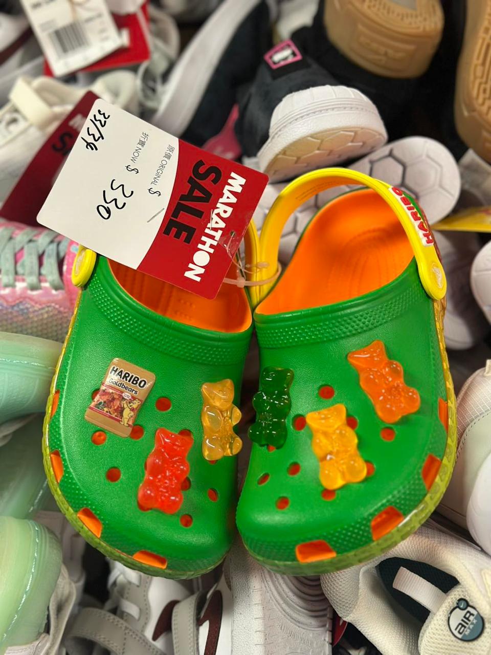 運動品牌專區展示