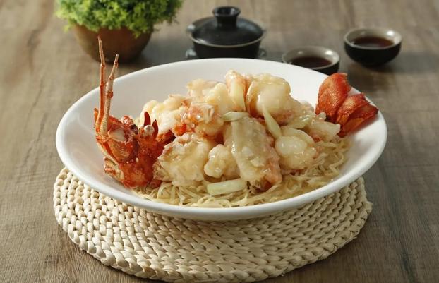 KKday獨家優惠:陶源海鮮酒家珍餚龍蝦宴及任食金陵片皮鴨 | 龍蝦鮑魚燕窩餐、龍蝦遼參雞煲翅餐、極上龍蝦套餐 | 午市晚市堂食