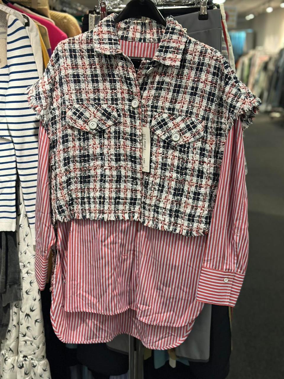 i.t Bazaar Sale 貨架陳列